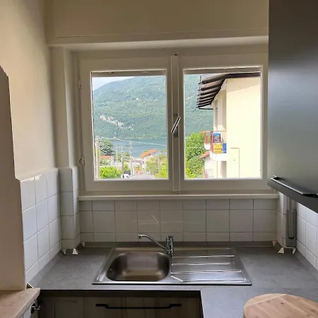 Viandantelakehouse - View