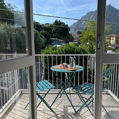 Viandantelakehouse - View * Abbadia Lariana